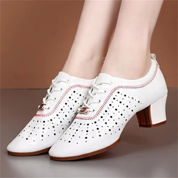Модерни танцови обувки, градинска обувки за танци балната зала, летни бели танцови обувки с двухточечной мека подметка, женски танцови обувки за възрастни Изображение