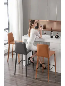 Дизайнерски италиански минималистичен бар стол с кожен гръб креативен модерен бар стол лесен домакински високо столче от твърда кожа Изображение