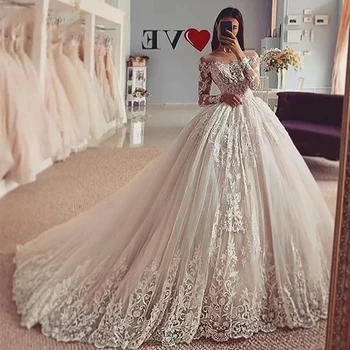 Красив дизайн, очарователно бална рокля във формата на сърце, сватбени рокли 2023, луксозно елегантна сватбена рокля на принцеса с открити рамене, расшитое мъниста Изображение